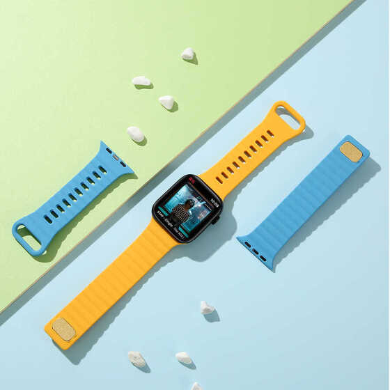 Apple Watch 7 45mm Uyumlu KRD-73 Şerit Tasarım Lüx Silikon Kordon